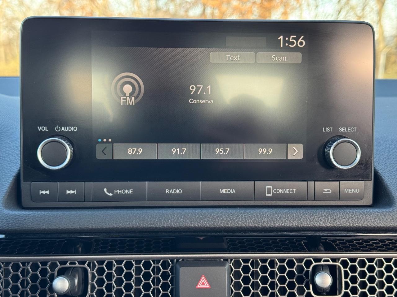 Honda Civic Sedan Vehicle Full-screen Gallery Image 13