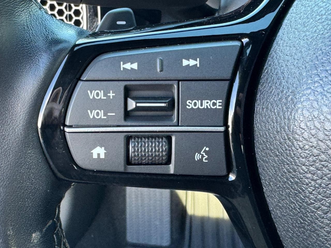 Honda Civic Sedan Vehicle Full-screen Gallery Image 19