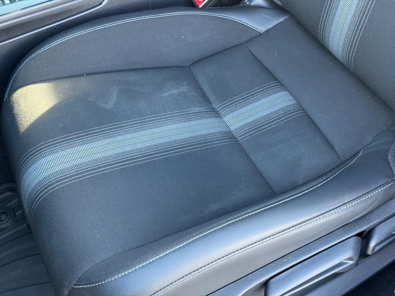 Honda Civic Sedan Vehicle Full-screen Gallery Image 24