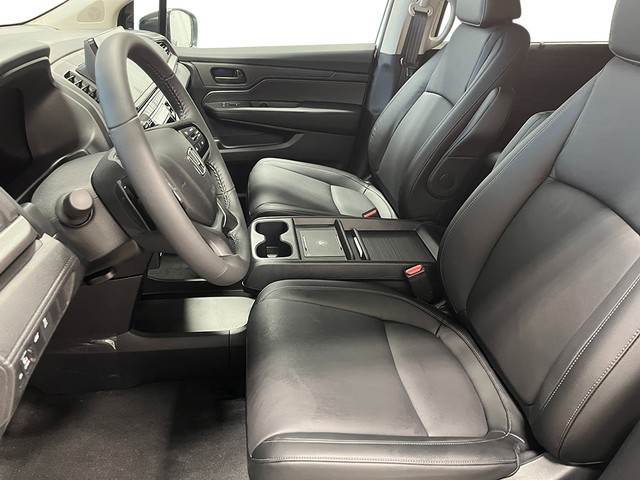Honda Odyssey Vehicle Full-screen Gallery Image 14