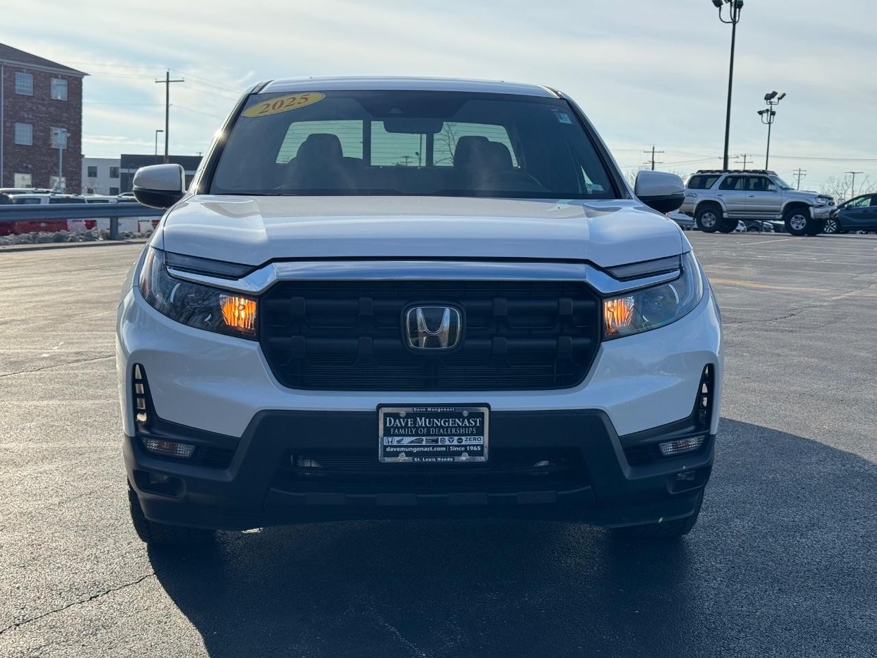 Honda Ridgeline Vehicle Full-screen Gallery Image 08