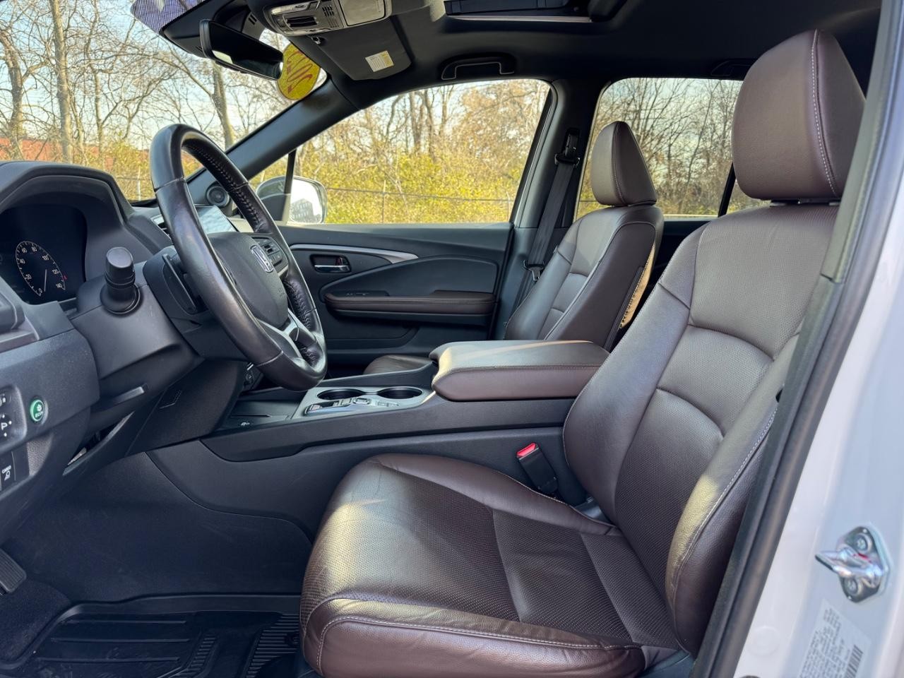 Honda Ridgeline Vehicle Full-screen Gallery Image 17