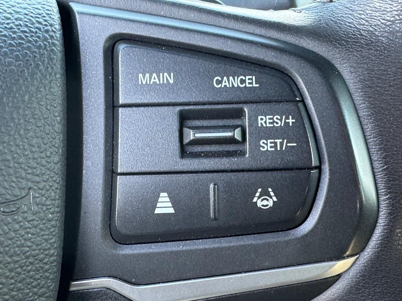 Honda Ridgeline Vehicle Full-screen Gallery Image 21