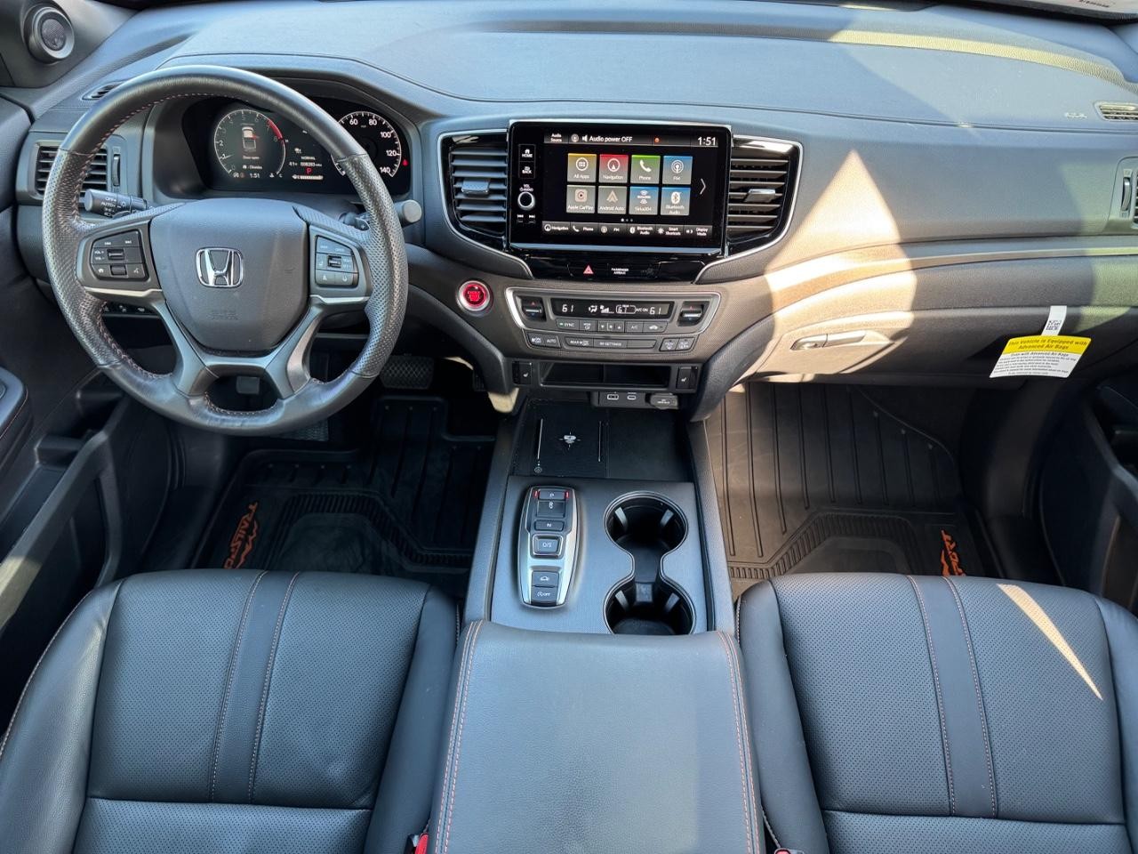 Honda Ridgeline Vehicle Full-screen Gallery Image 11