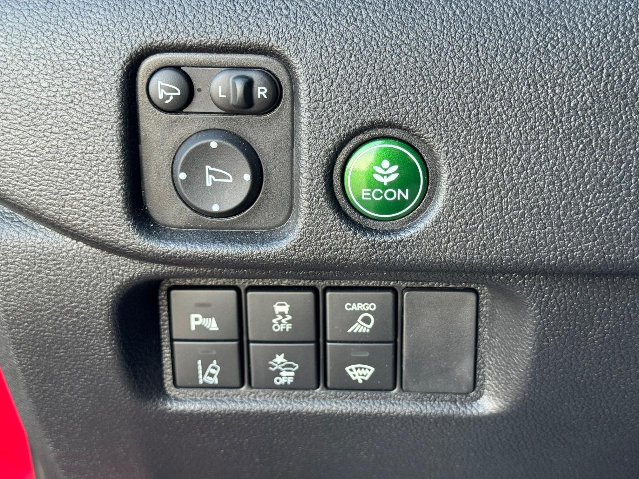 Honda Ridgeline Vehicle Full-screen Gallery Image 23