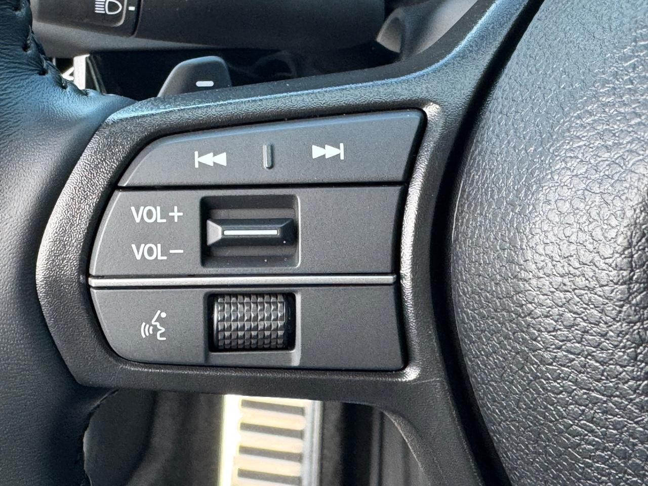 Honda Accord Hybrid Vehicle Full-screen Gallery Image 21