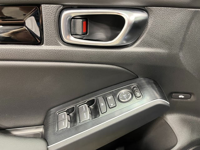 Honda Civic Sedan Hybrid Vehicle Full-screen Gallery Image 15