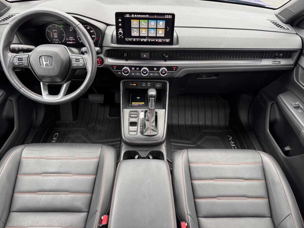 Honda CR-V Hybrid Vehicle Full-screen Gallery Image 11