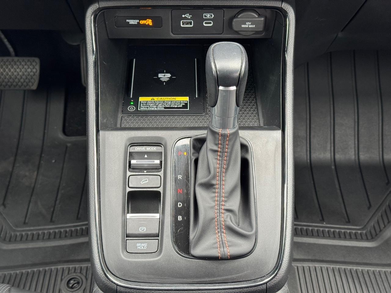 Honda CR-V Hybrid Vehicle Full-screen Gallery Image 15