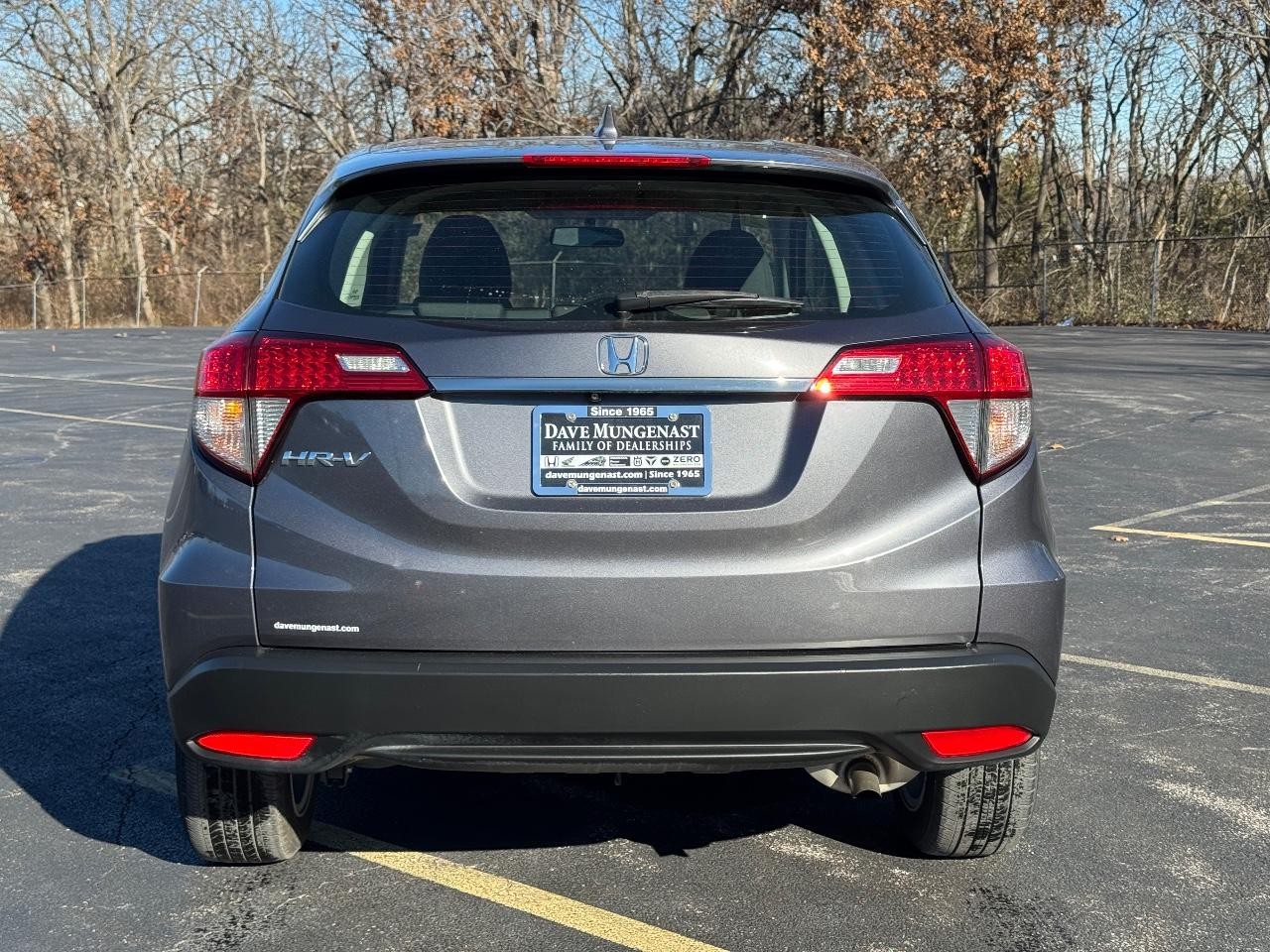 Honda HR-V Vehicle Full-screen Gallery Image 05