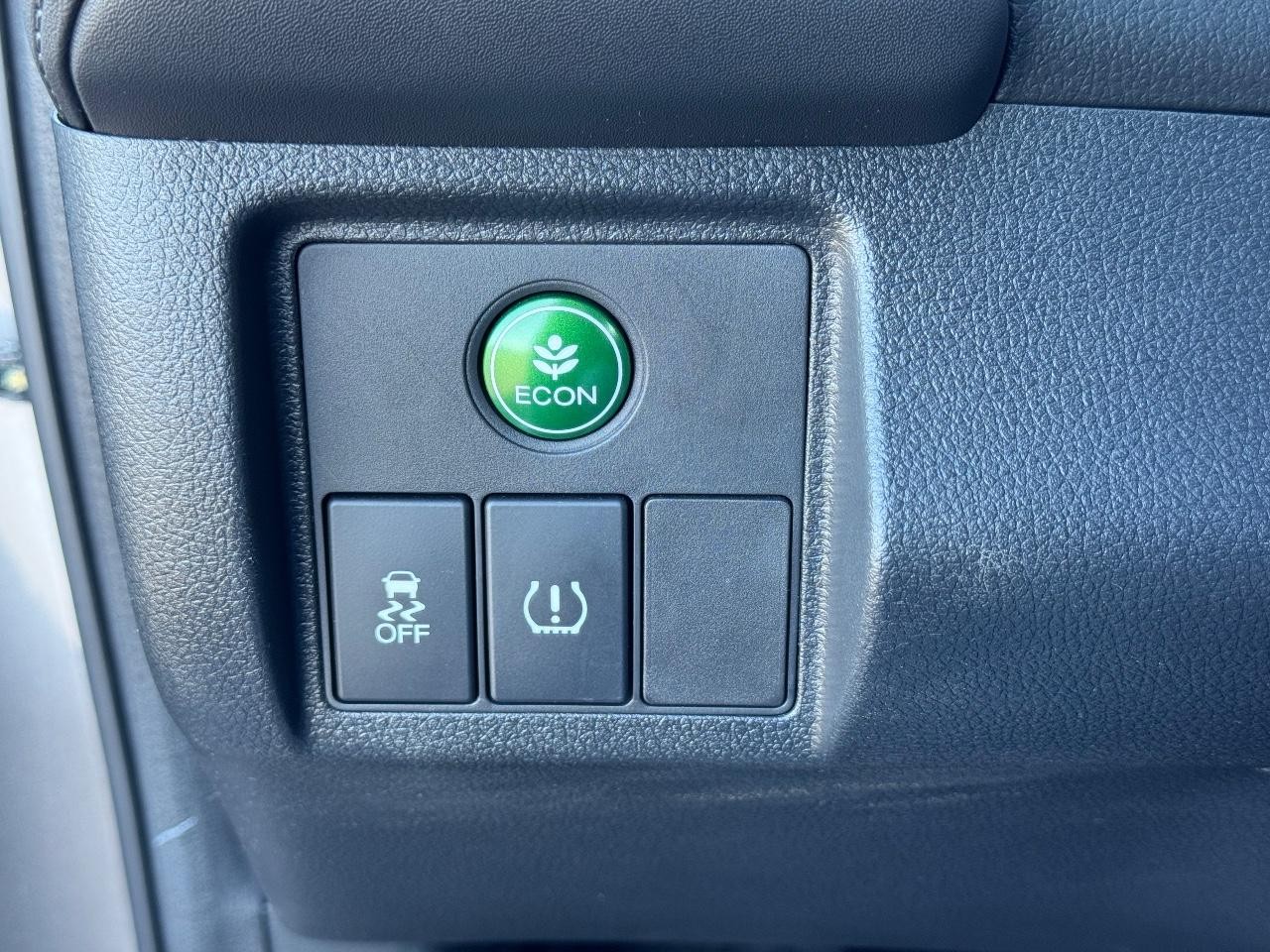 Honda HR-V Vehicle Full-screen Gallery Image 21