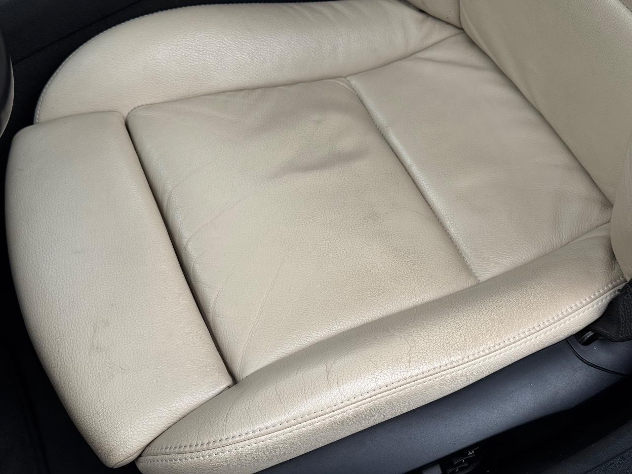 BMW Z4 Vehicle Full-screen Gallery Image 20