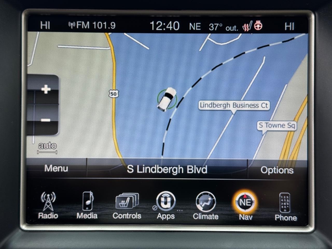 Jeep Grand Cherokee Vehicle Full-screen Gallery Image 25