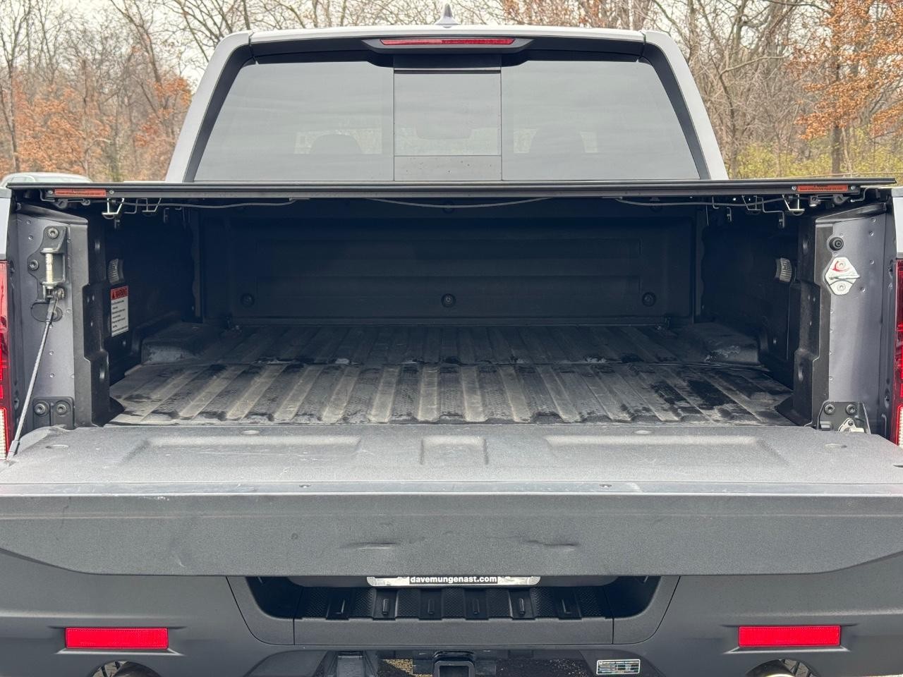 Honda Ridgeline Vehicle Full-screen Gallery Image 04