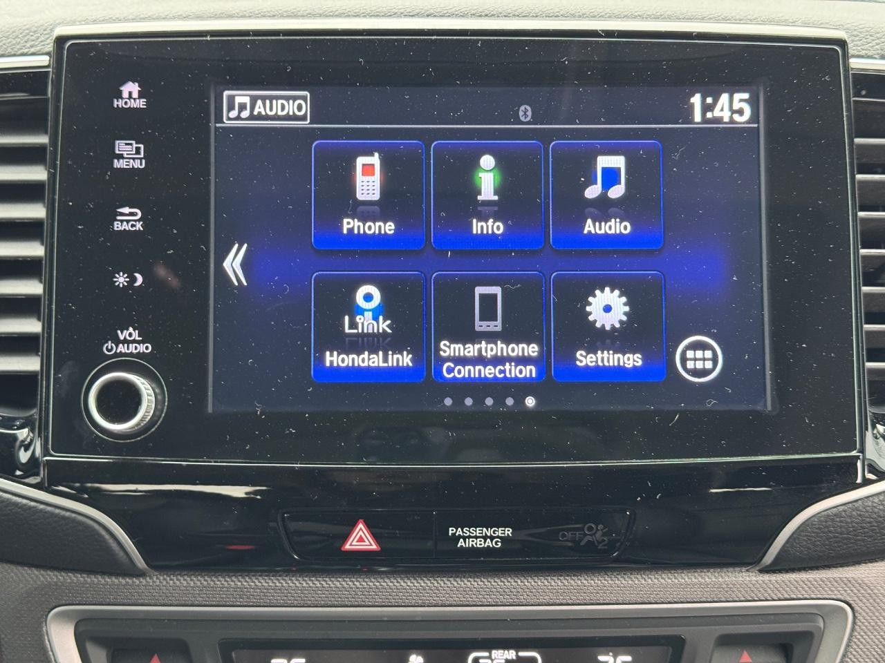 Honda Ridgeline Vehicle Full-screen Gallery Image 13