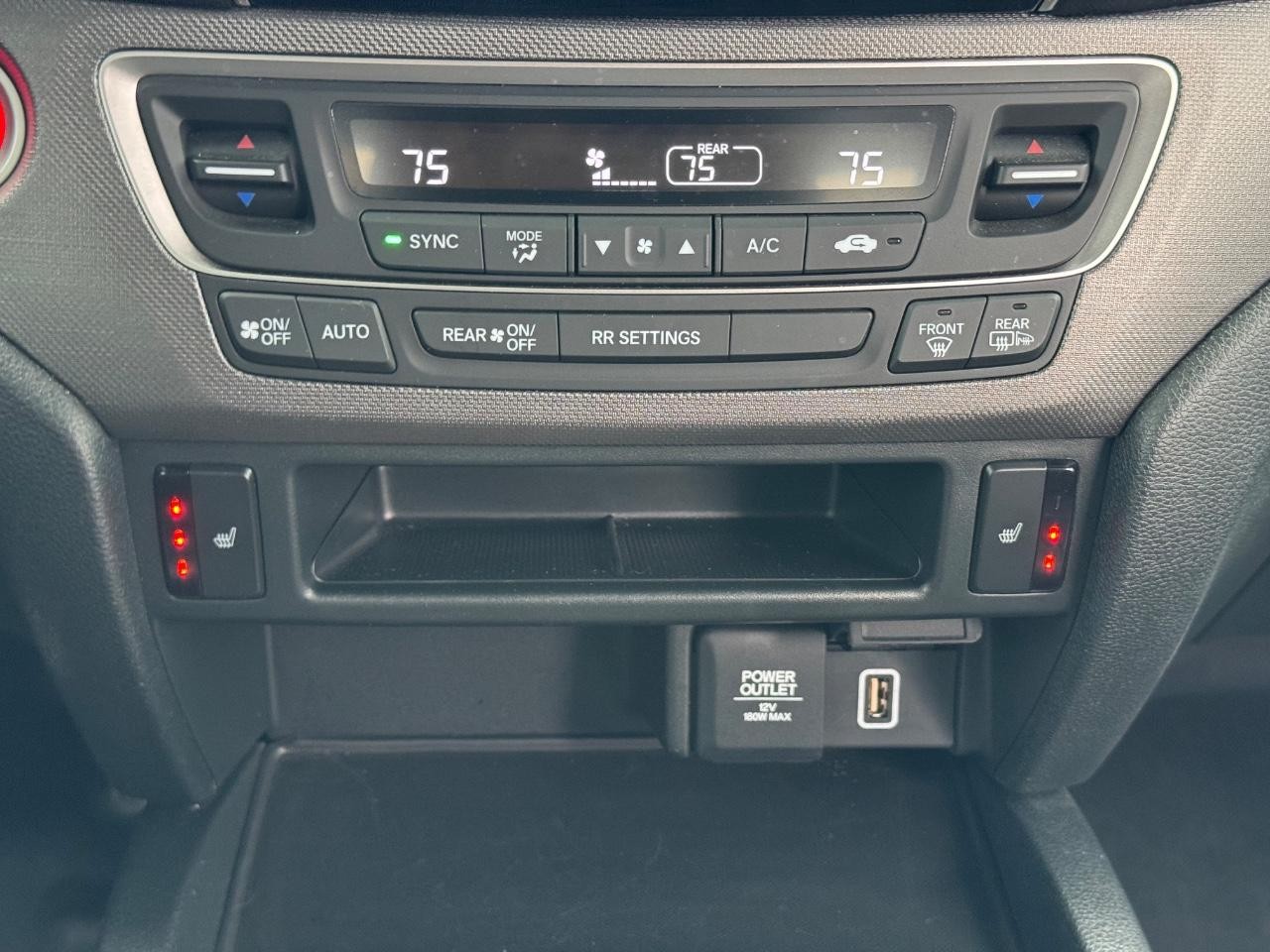 Honda Ridgeline Vehicle Full-screen Gallery Image 14