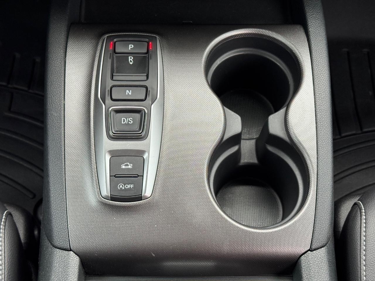 Honda Ridgeline Vehicle Full-screen Gallery Image 15