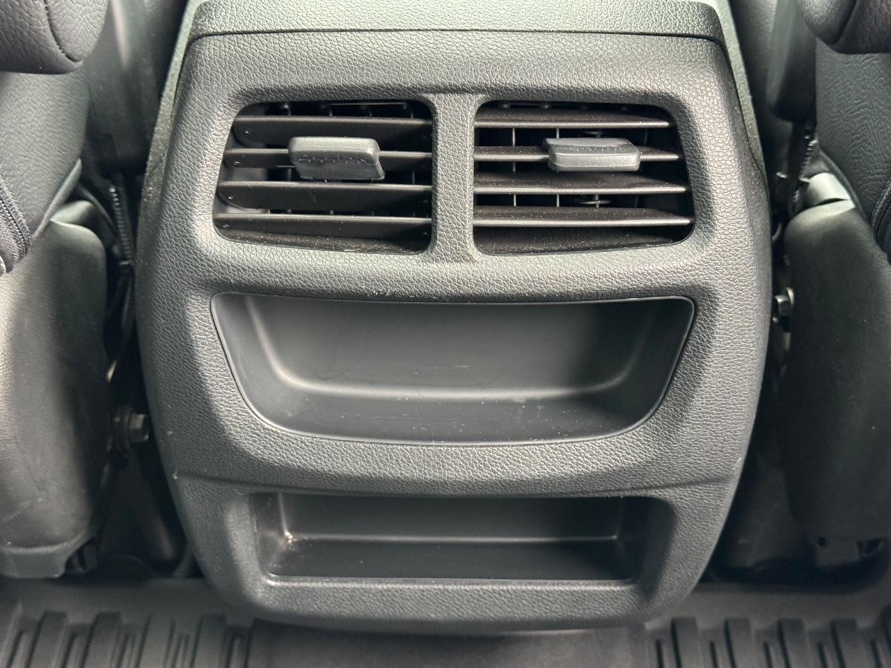 Honda Ridgeline Vehicle Full-screen Gallery Image 16