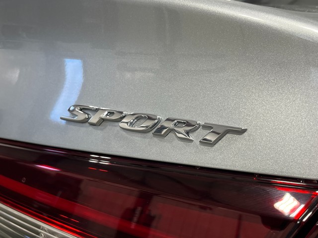 Honda Civic Sedan Vehicle Full-screen Gallery Image 06