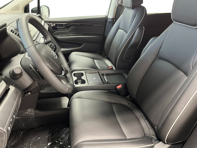 Honda Odyssey Vehicle Full-screen Gallery Image 11