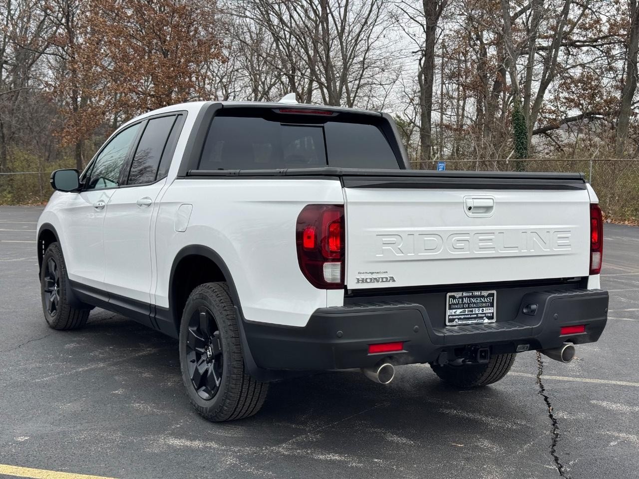 Honda Ridgeline Vehicle Full-screen Gallery Image 06