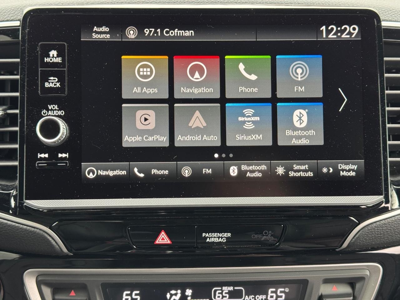 Honda Ridgeline Vehicle Full-screen Gallery Image 13