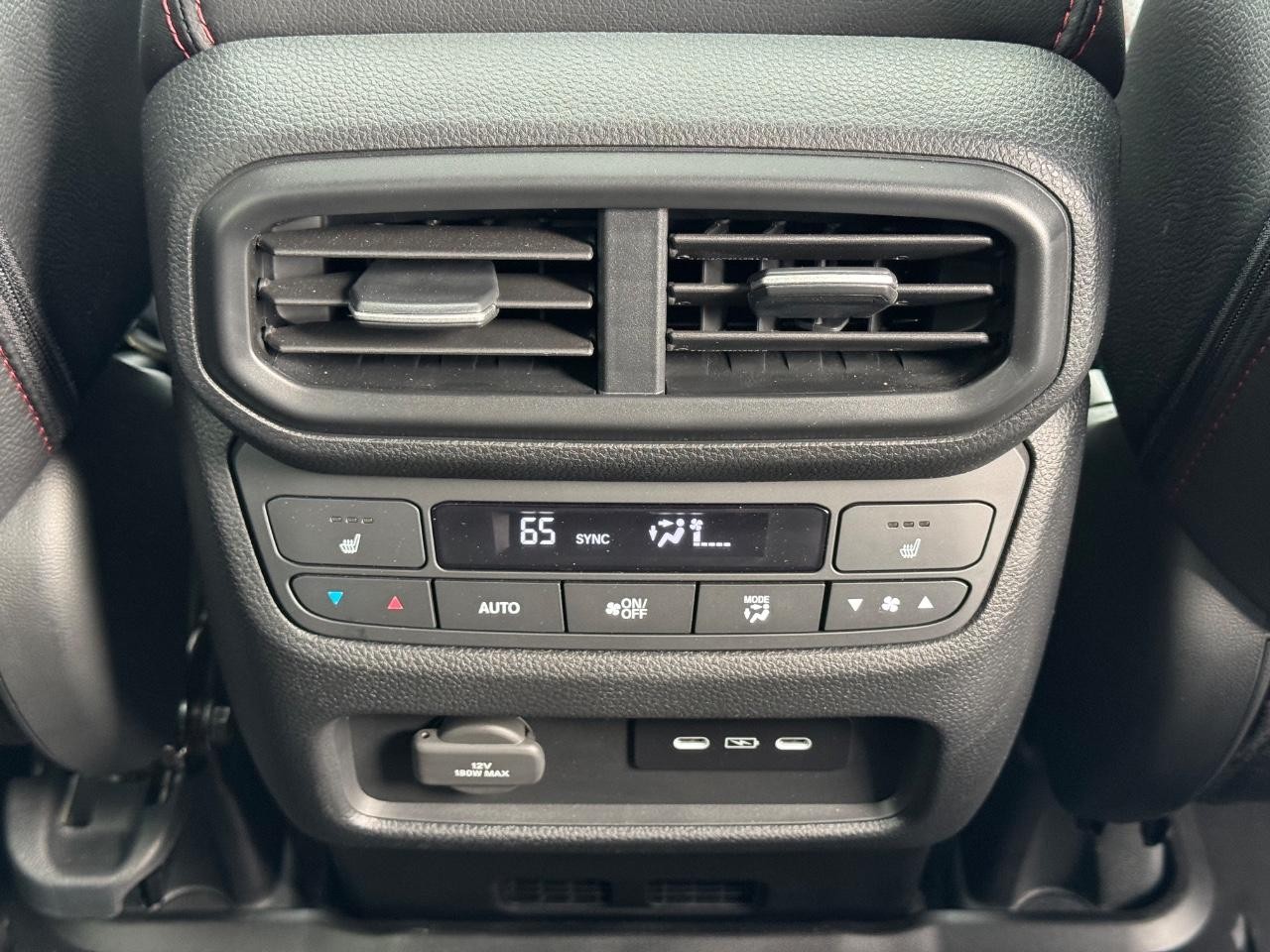 Honda Ridgeline Vehicle Full-screen Gallery Image 16