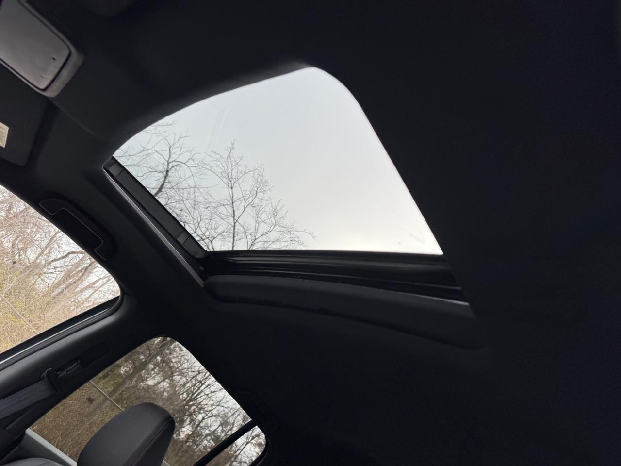 Honda Ridgeline Vehicle Full-screen Gallery Image 19