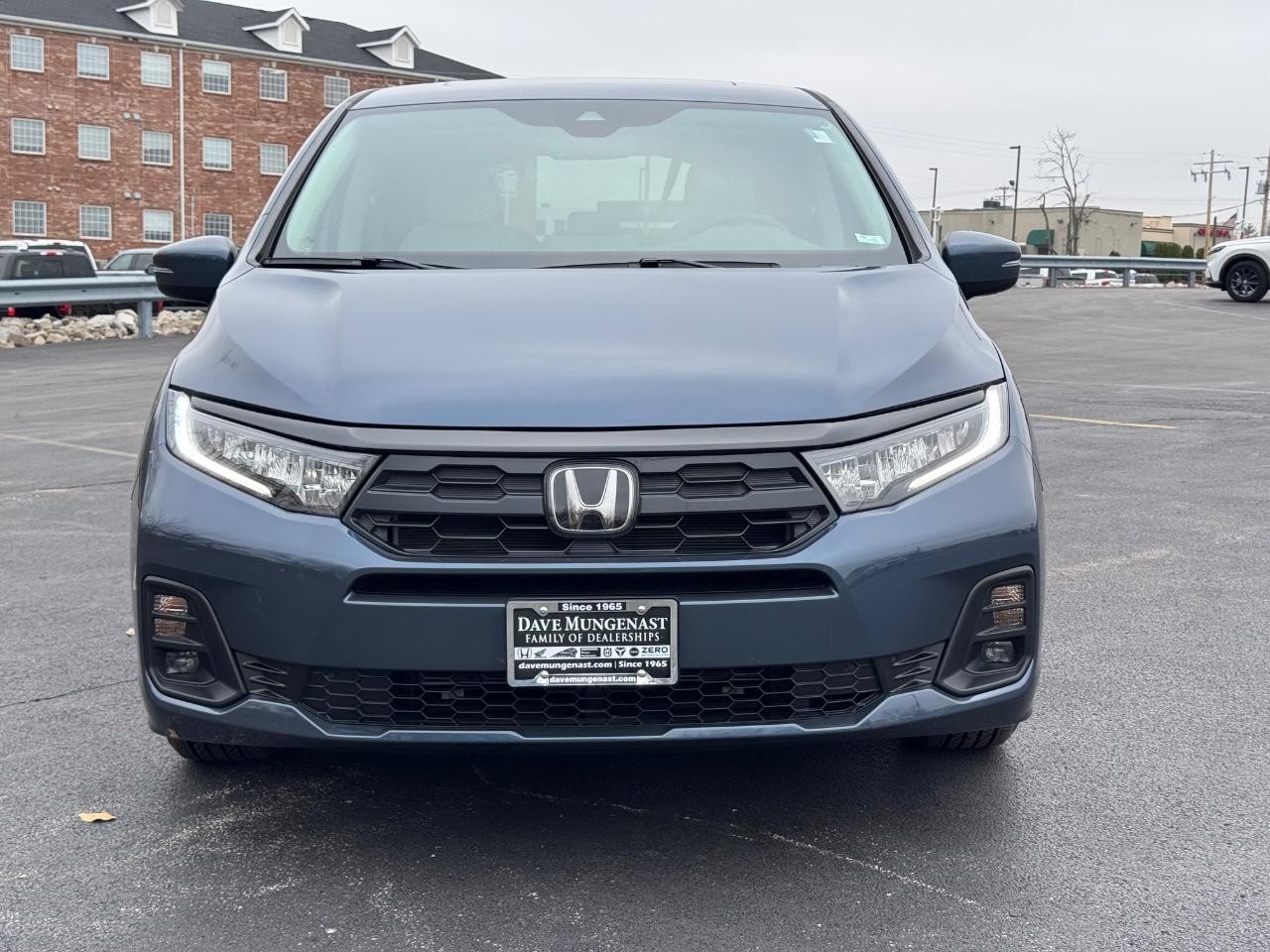 Honda Odyssey Vehicle Full-screen Gallery Image 09