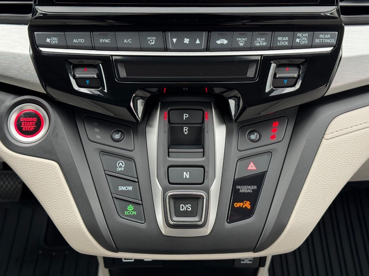 Honda Odyssey Vehicle Full-screen Gallery Image 15
