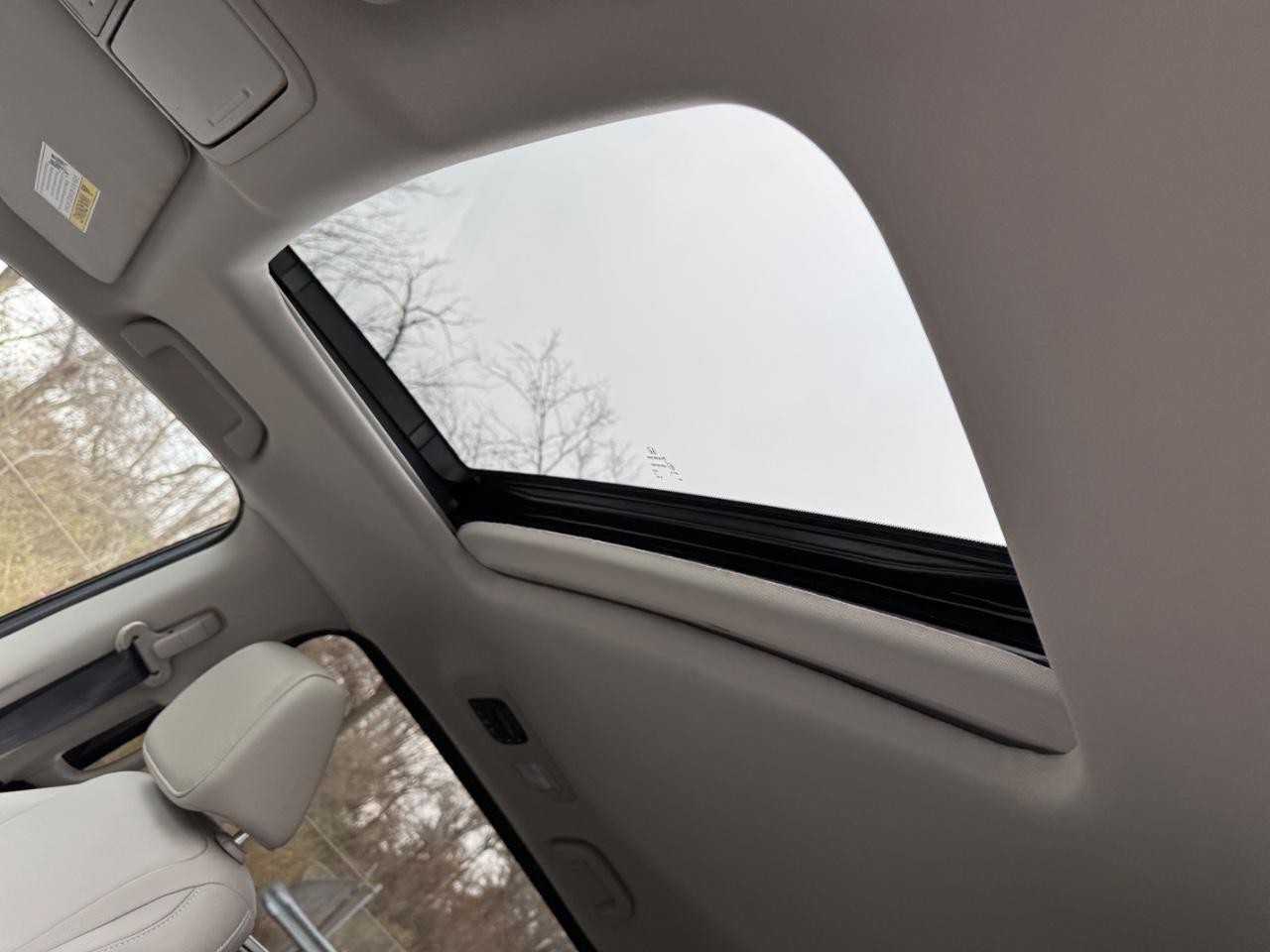 Honda Odyssey Vehicle Full-screen Gallery Image 19