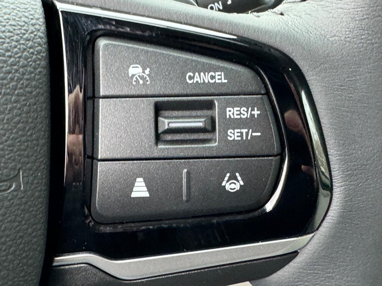 Honda Odyssey Vehicle Full-screen Gallery Image 22