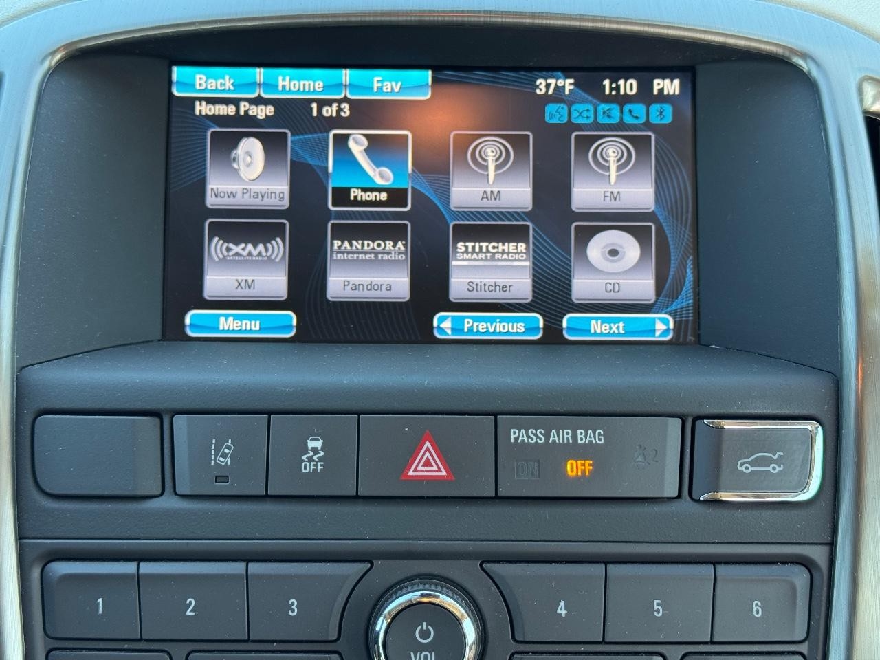 Buick Verano Vehicle Full-screen Gallery Image 13