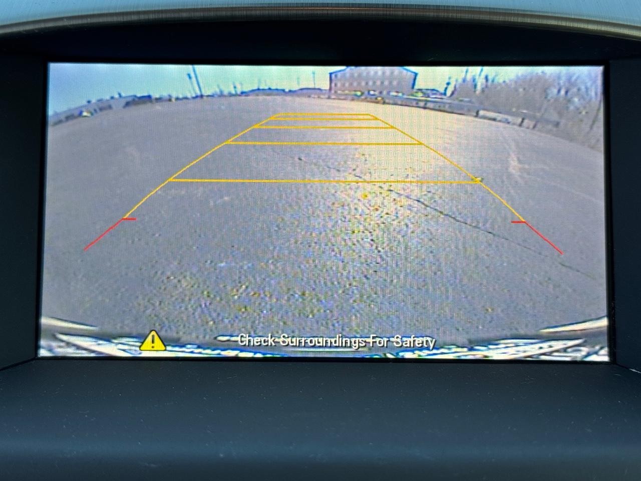 Buick Verano Vehicle Full-screen Gallery Image 23