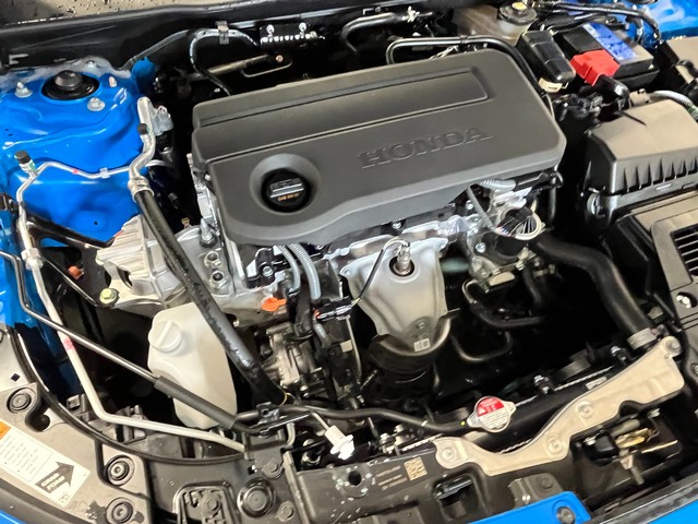 Honda Civic Hatchback Vehicle Full-screen Gallery Image 12