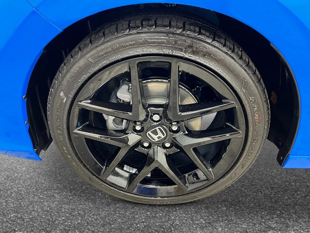 Honda Civic Hatchback Vehicle Full-screen Gallery Image 11