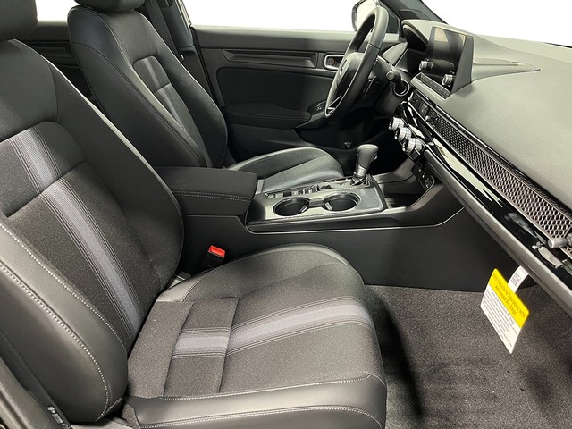 Honda Civic Hatchback Vehicle Full-screen Gallery Image 25