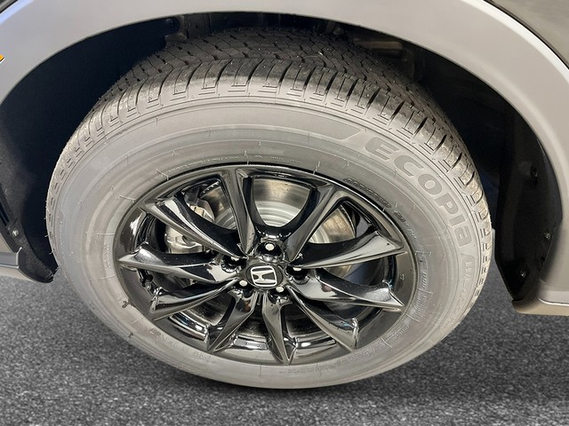 Honda CR-V Hybrid Vehicle Full-screen Gallery Image 11