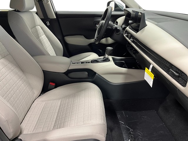 Honda HR-V Vehicle Full-screen Gallery Image 24