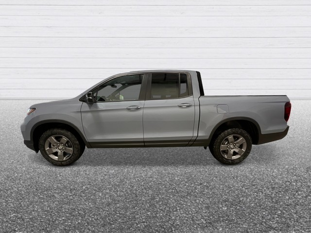 Honda Ridgeline Vehicle Full-screen Gallery Image 02