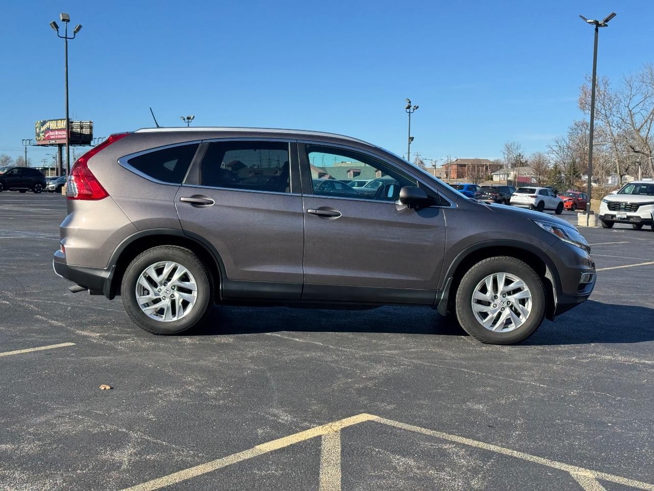 Honda CR-V Vehicle Full-screen Gallery Image 02