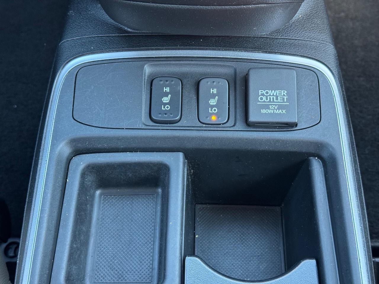 Honda CR-V Vehicle Full-screen Gallery Image 15