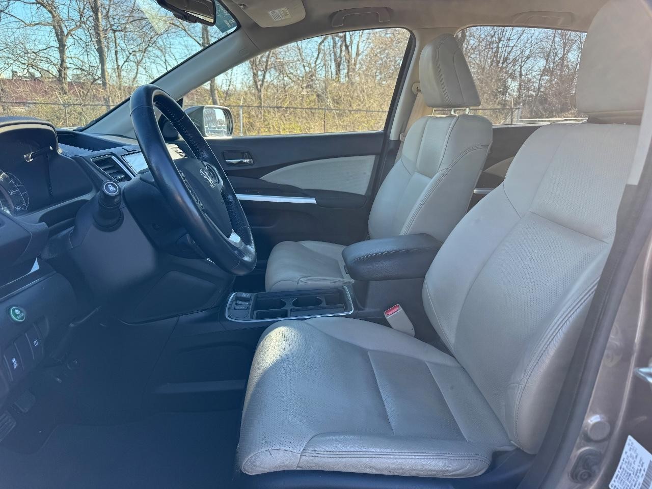 Honda CR-V Vehicle Full-screen Gallery Image 18