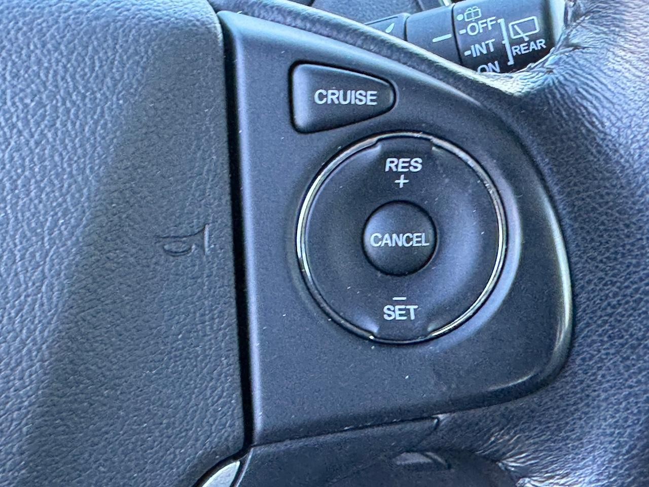 Honda CR-V Vehicle Full-screen Gallery Image 22