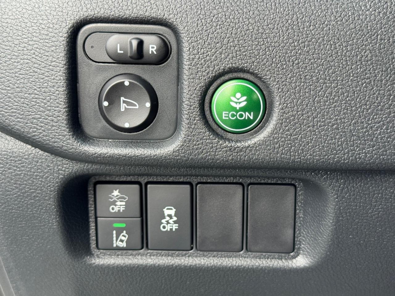 Honda Passport Vehicle Full-screen Gallery Image 23
