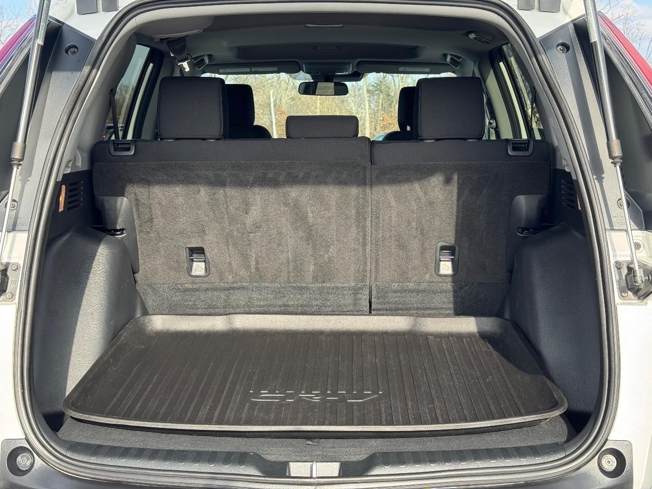 Honda CR-V Vehicle Full-screen Gallery Image 04