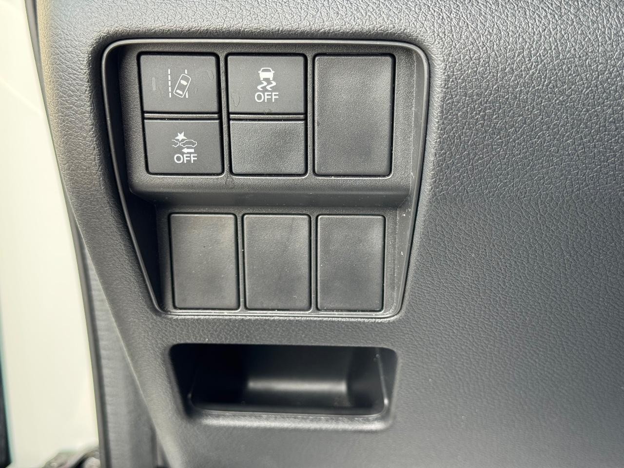 Honda CR-V Vehicle Full-screen Gallery Image 22