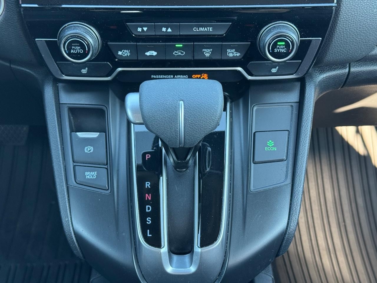 Honda CR-V Vehicle Full-screen Gallery Image 14