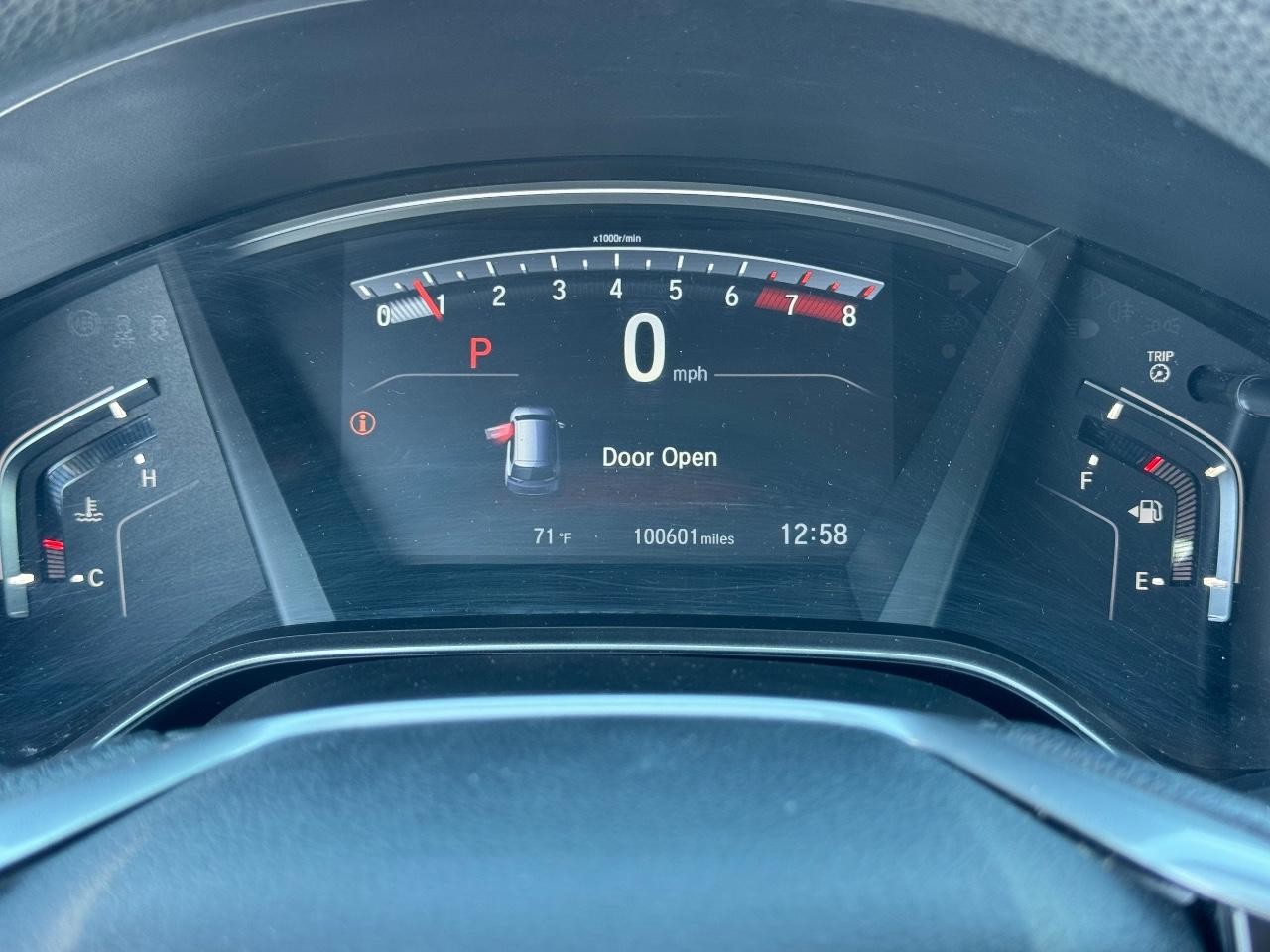 Honda CR-V Vehicle Full-screen Gallery Image 19