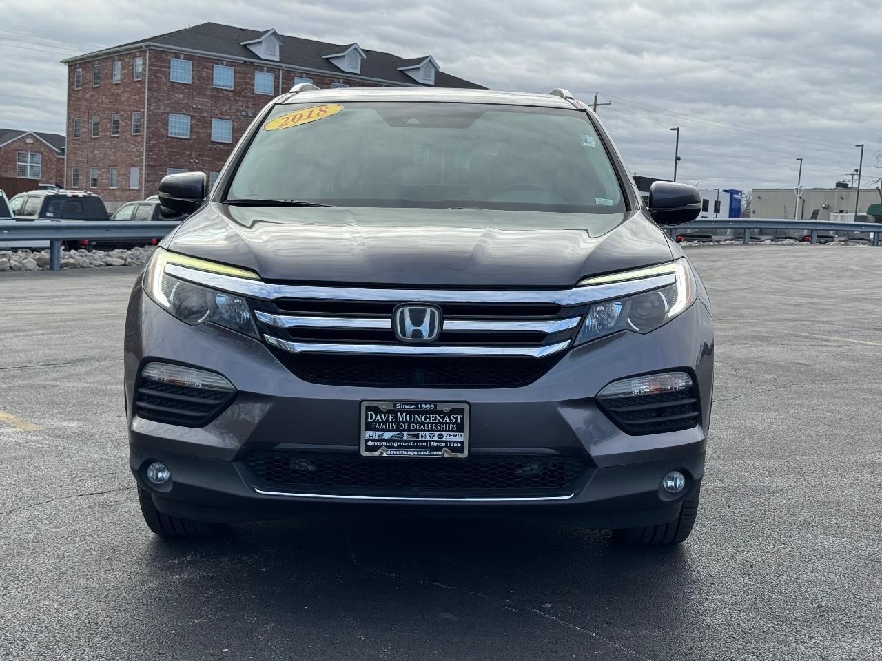 Honda Pilot Vehicle Full-screen Gallery Image 09